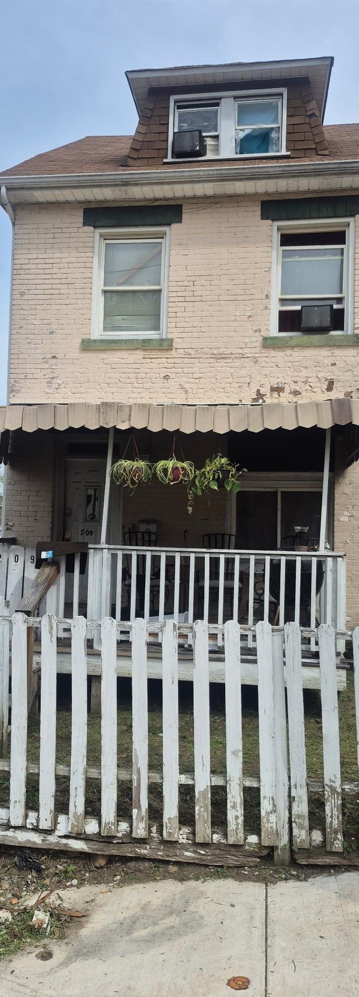 Marland St, Pittsburgh 15210 image 1
